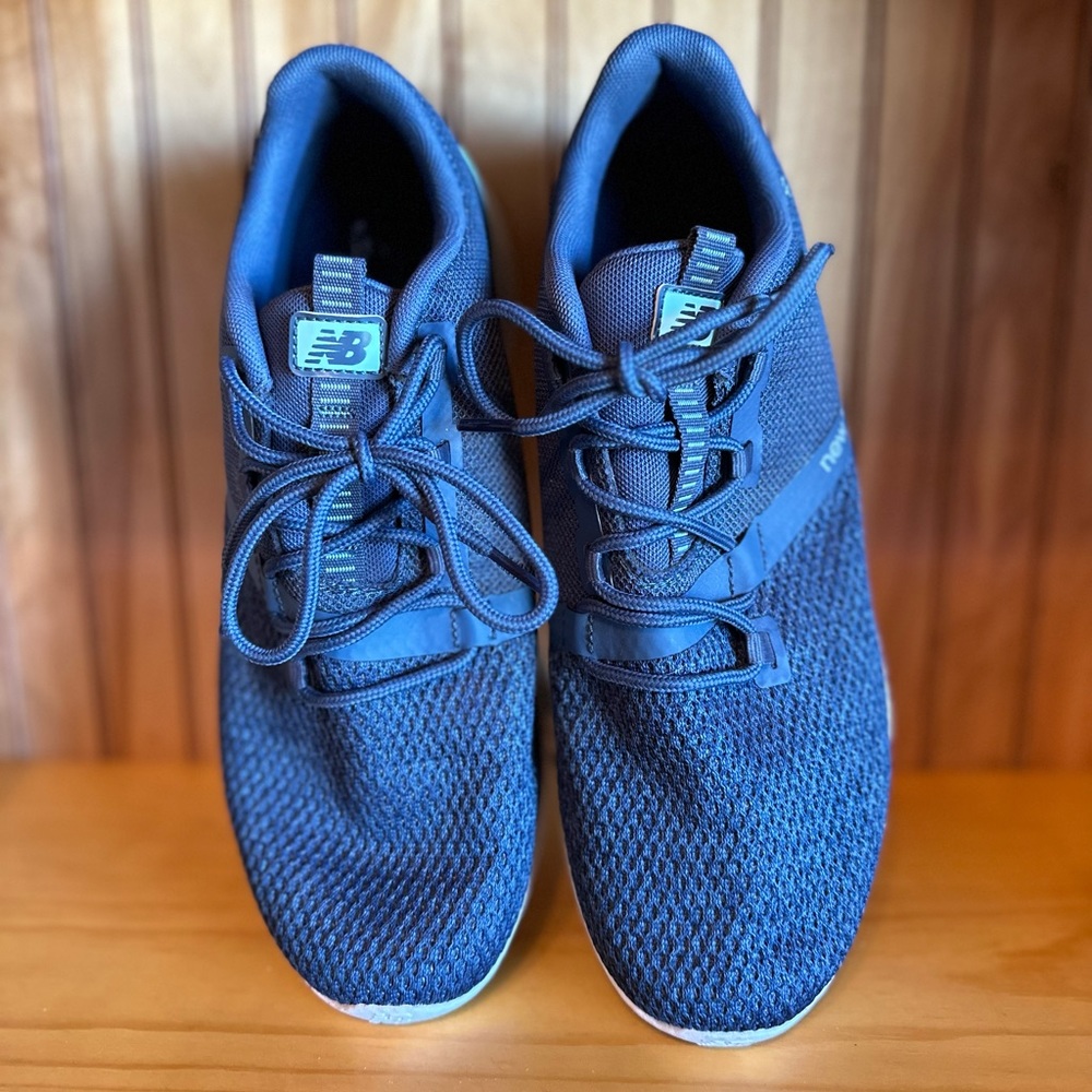 New Balance blue and teal Fresh Foam lightweight sz 10.